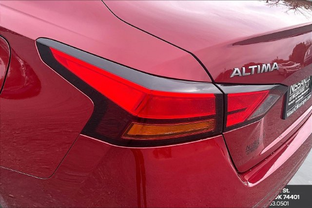 Used 2025 Nissan Altima 2.5 SV FWD image 23