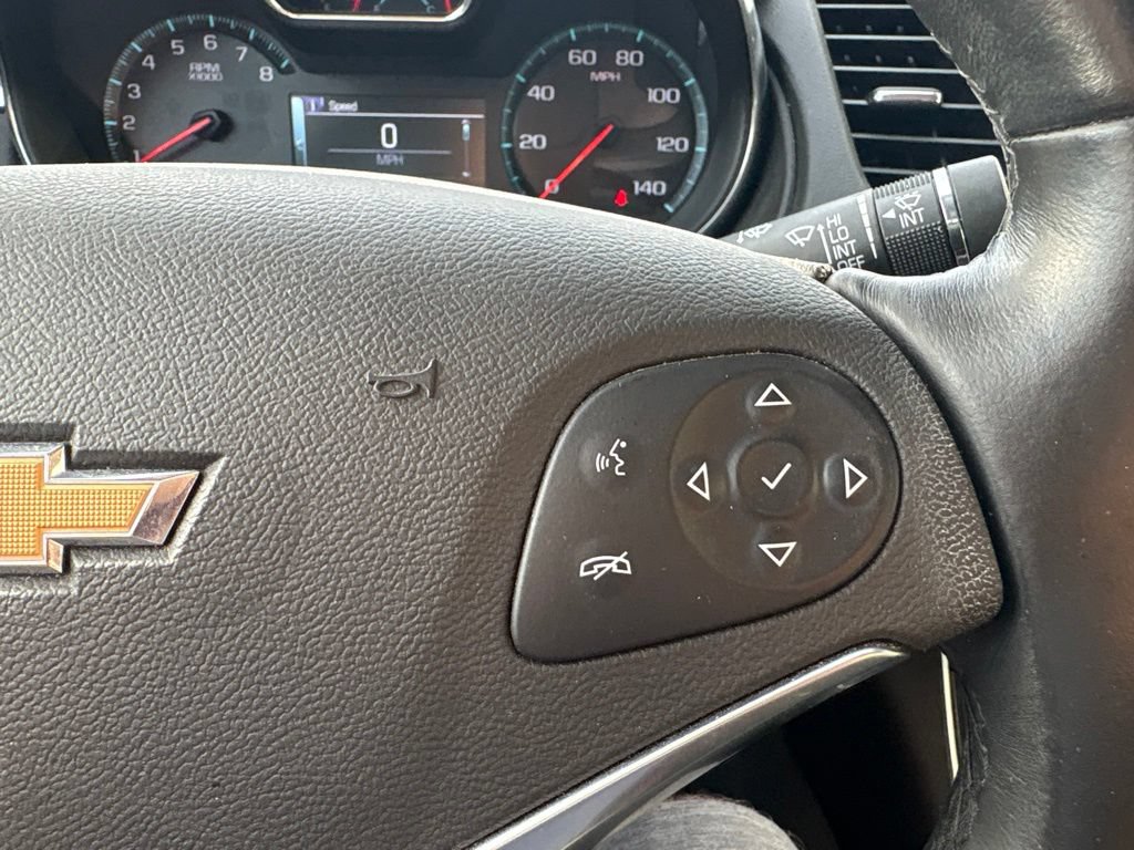 Used 2018 Chevrolet Impala LT FWD image 15