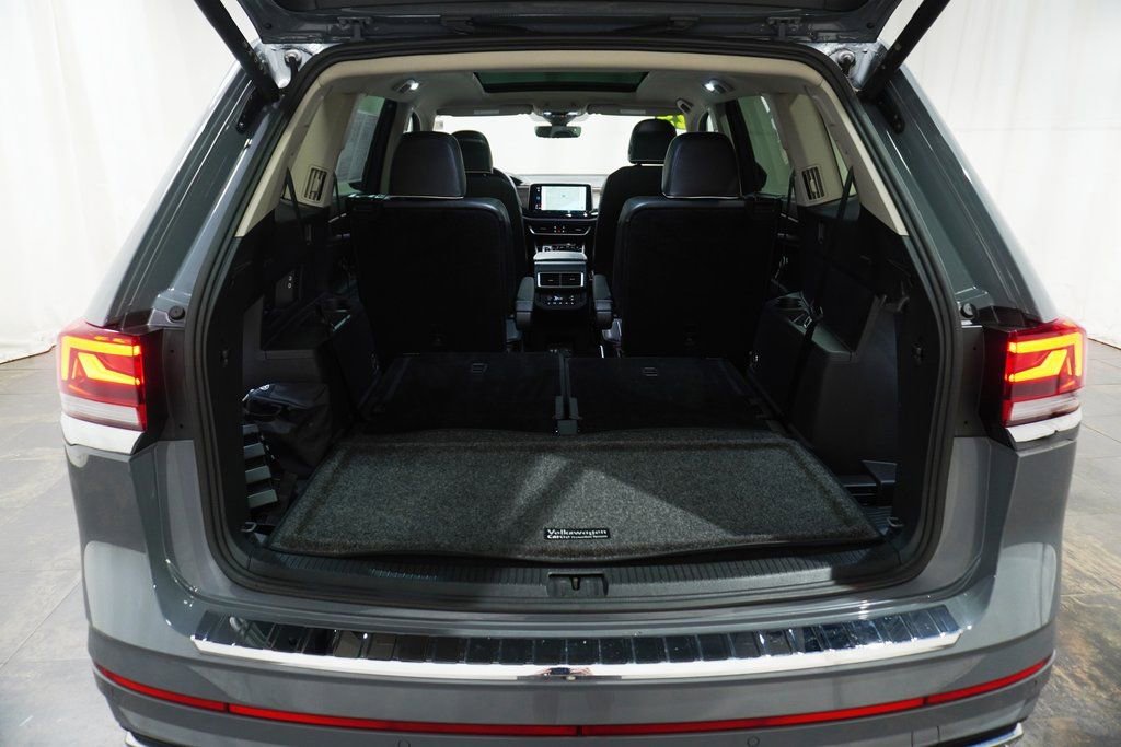 Used 2025 Volkswagen Atlas SEL Premium R-Line AWD/4WD image 5