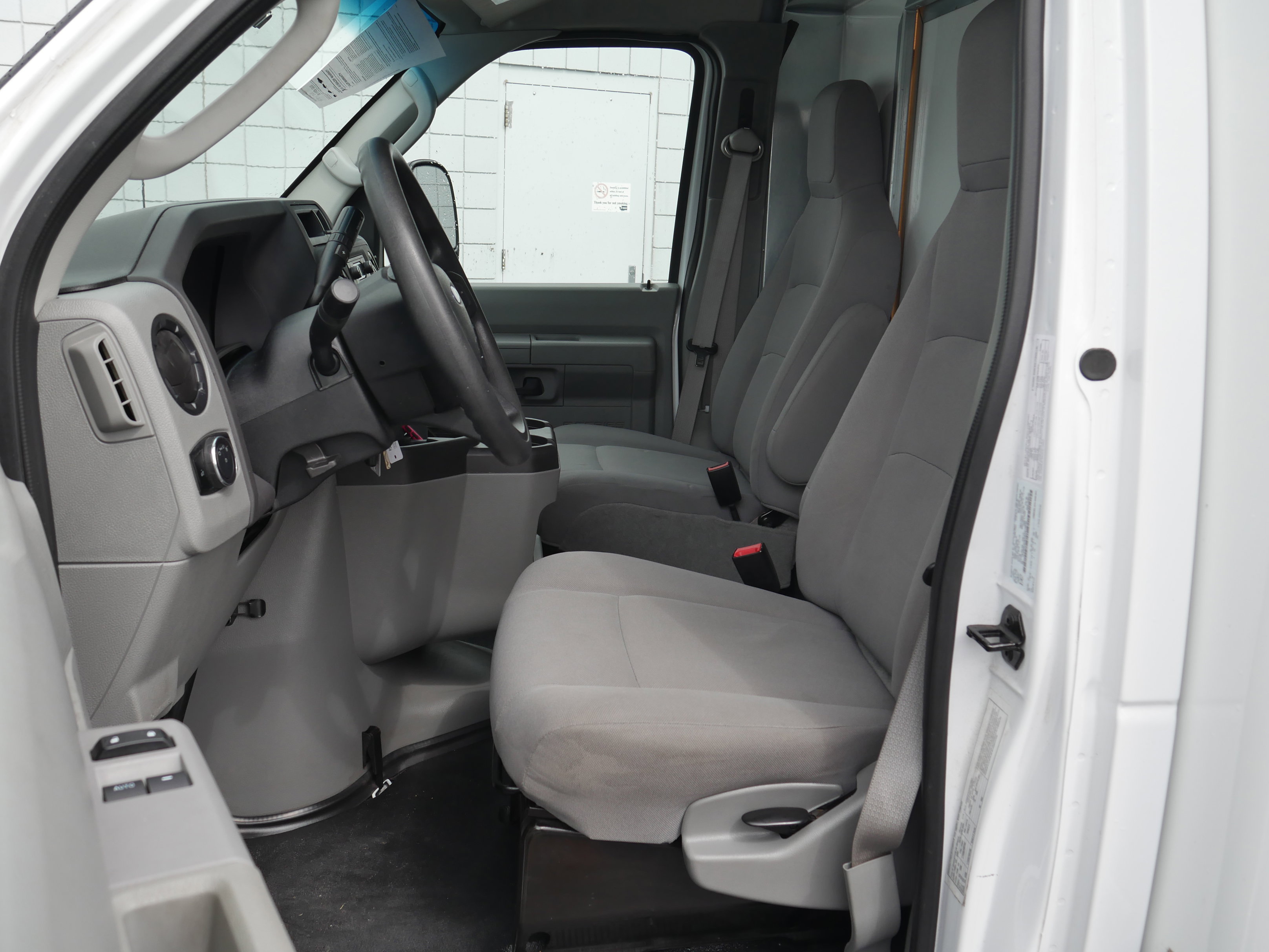 Certified 2025 Ford E-450 and Econoline 450 Super Duty w/ Power Equipment Group RWD image 3