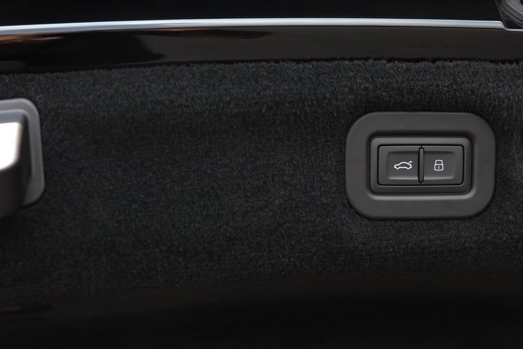 Used 2024 Bentley Continental GT image 48