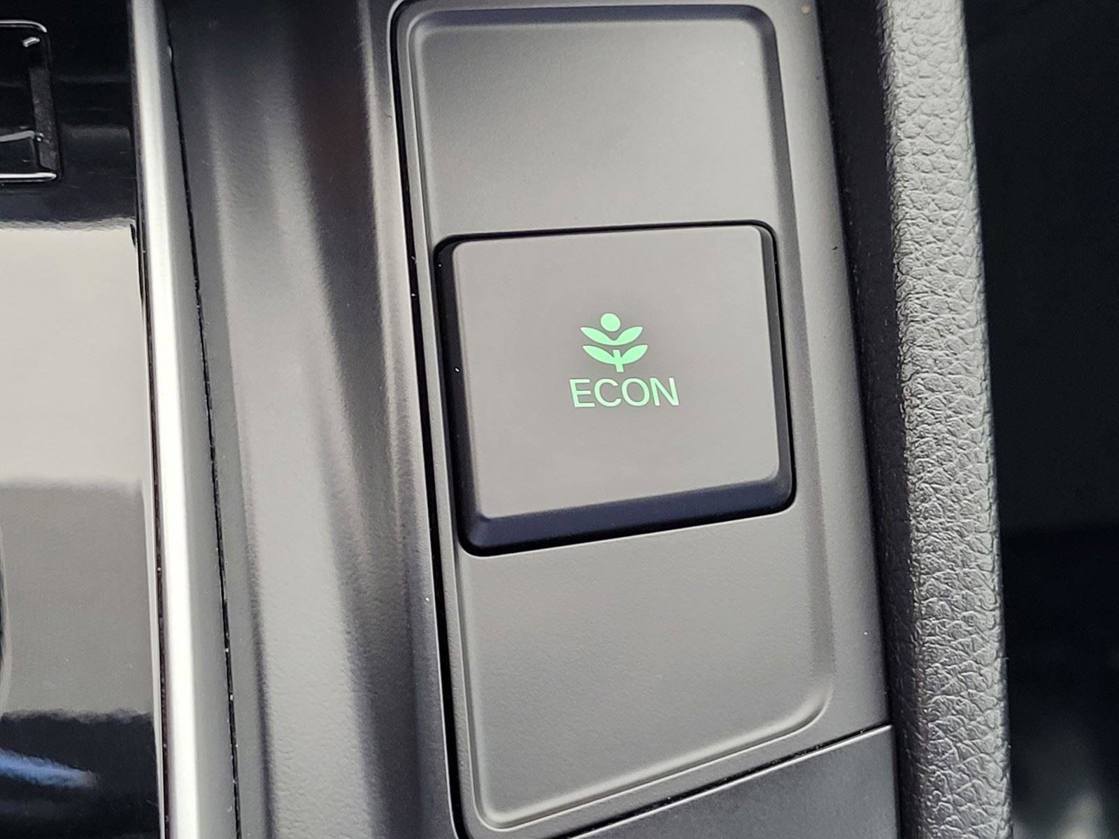Used 2019 Honda CR-V LX image 16