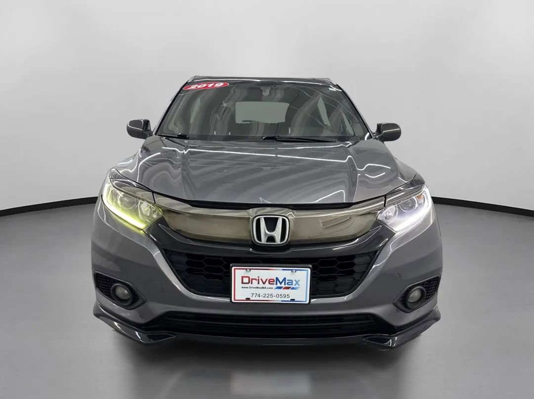 Used 2019 Honda HR-V Sport image 2