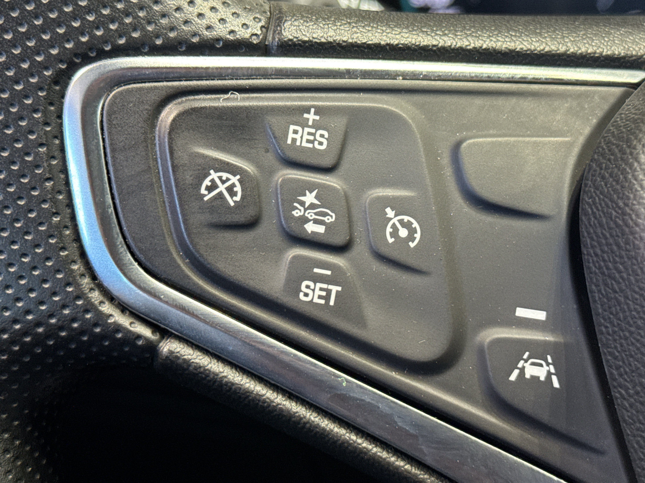Used 2024 Chevrolet Malibu LT FWD image 20