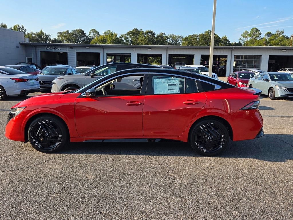 New 2027 Nissan Sentra SR w/ Floor Mat Package FWD image 2