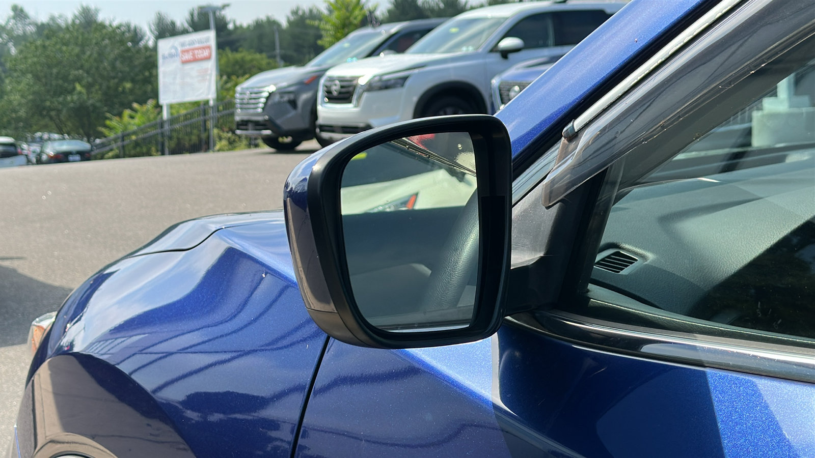 Used 2019 Nissan Rogue S AWD/4WD image 11
