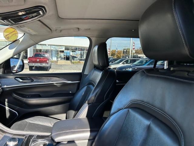 Used 2021 Jeep Grand Cherokee L Limited w/ Trailer Tow Group (B) image 12