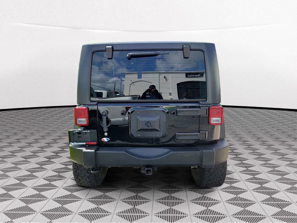 Used 2018 Jeep Wrangler Sport w/ Connectivity Group image 4