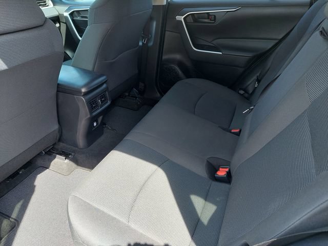 Certified 2022 Toyota RAV4 LE AWD/4WD image 13