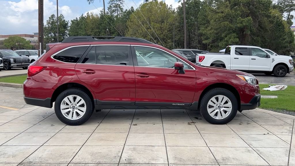 Used 2017 Subaru Outback 2.5i Premium image 15
