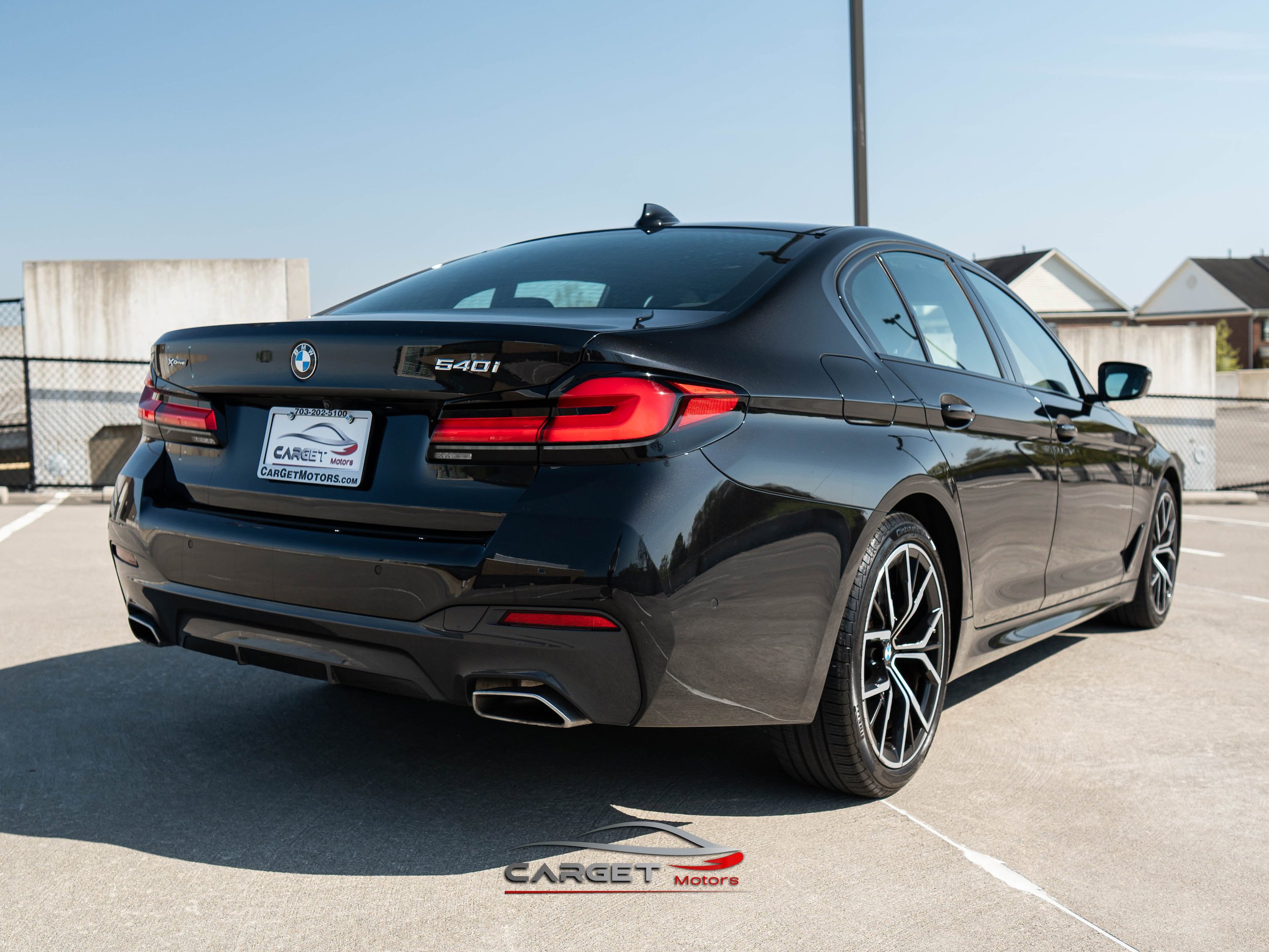 Used 2022 BMW 540i xDrive w/ M Sport Package AWD/4WD image 3
