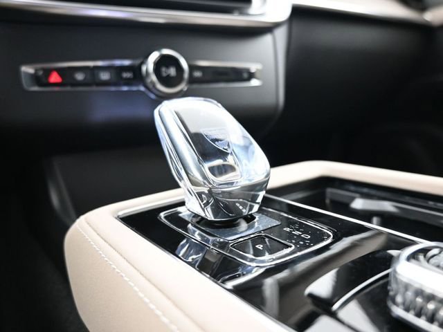 New 2026 Volvo XC90 B6 Ultra w/ Protection Package Premier image 12