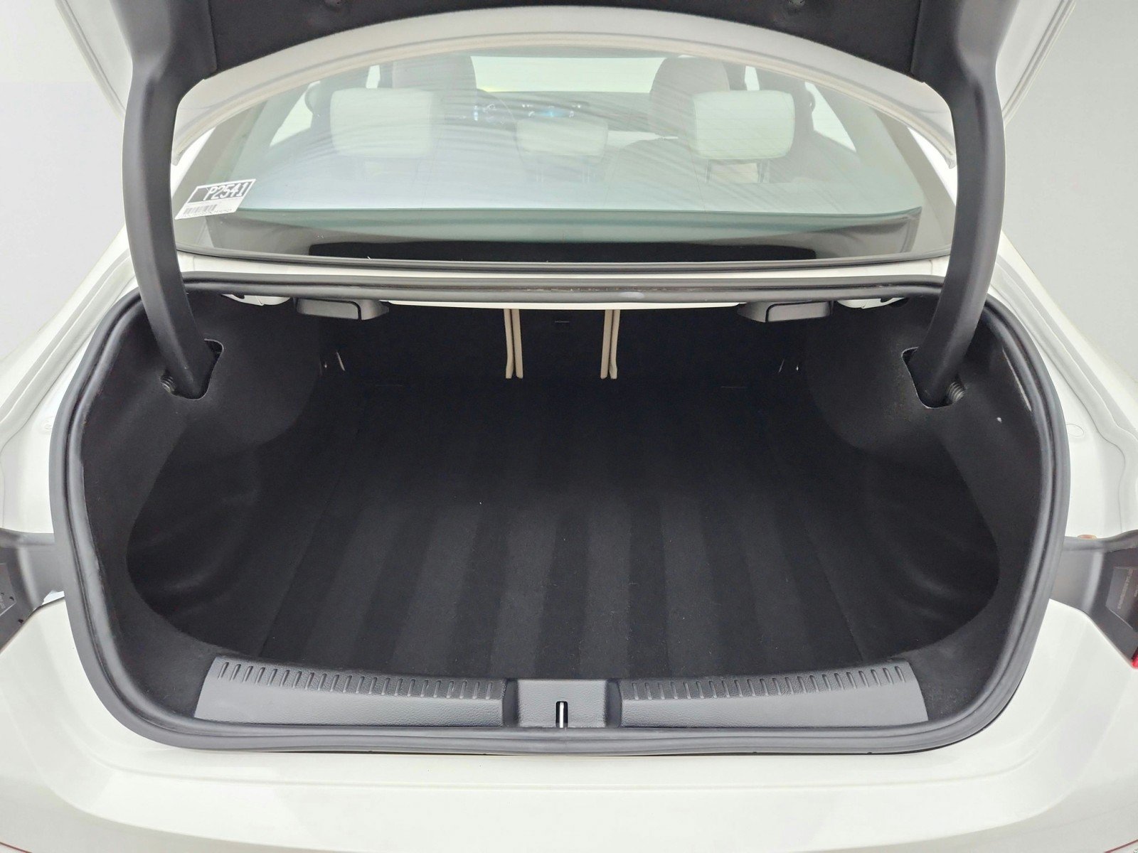 Certified 2023 Mercedes-Benz CLA 250 w/ Premium Package image 33