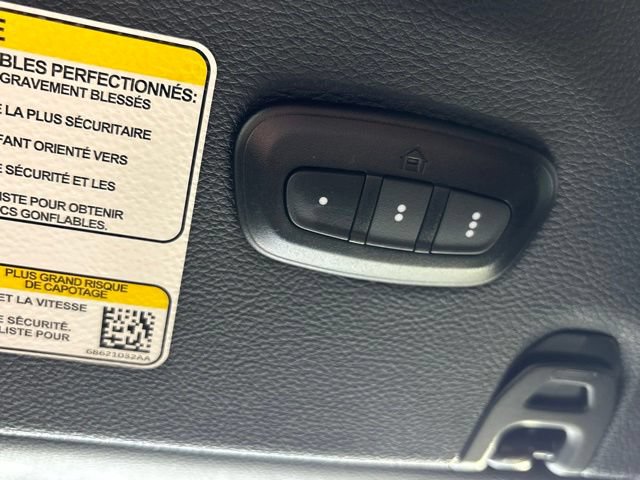 Used 2024 Jeep Wrangler Unlimited Rubicon w/ Technology Group AWD/4WD image 44