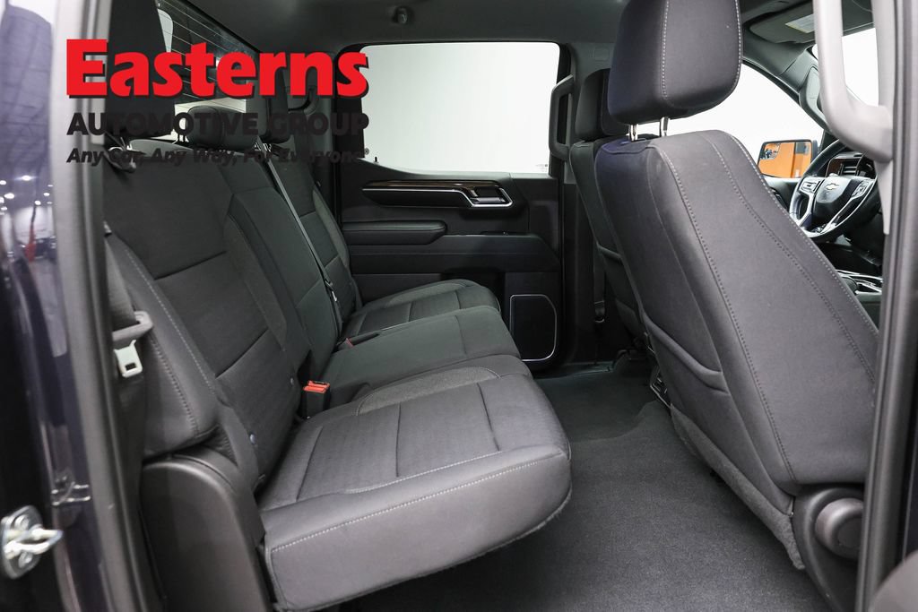 Used 2023 Chevrolet Silverado 1500 LT AWD/4WD image 25