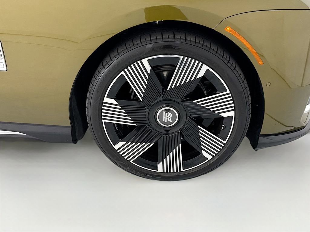 Used 2026 Rolls-Royce Spectre AWD/4WD image 29
