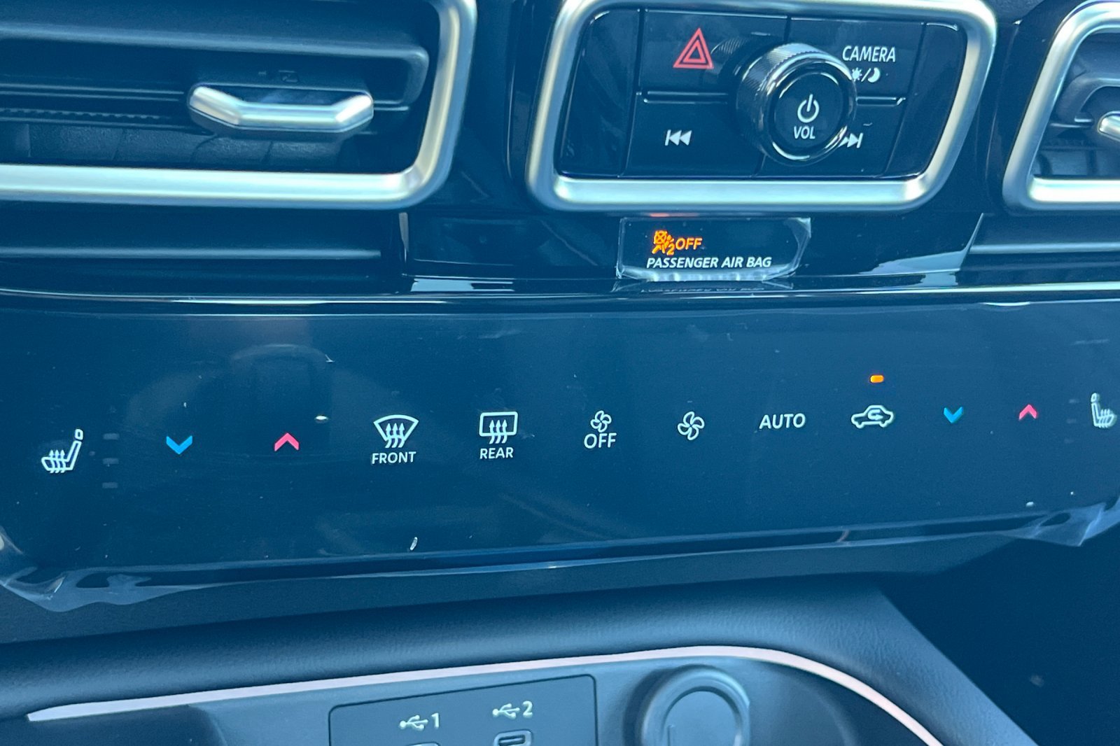 New 2027 Nissan Sentra SR w/ SR Premium Package FWD image 16