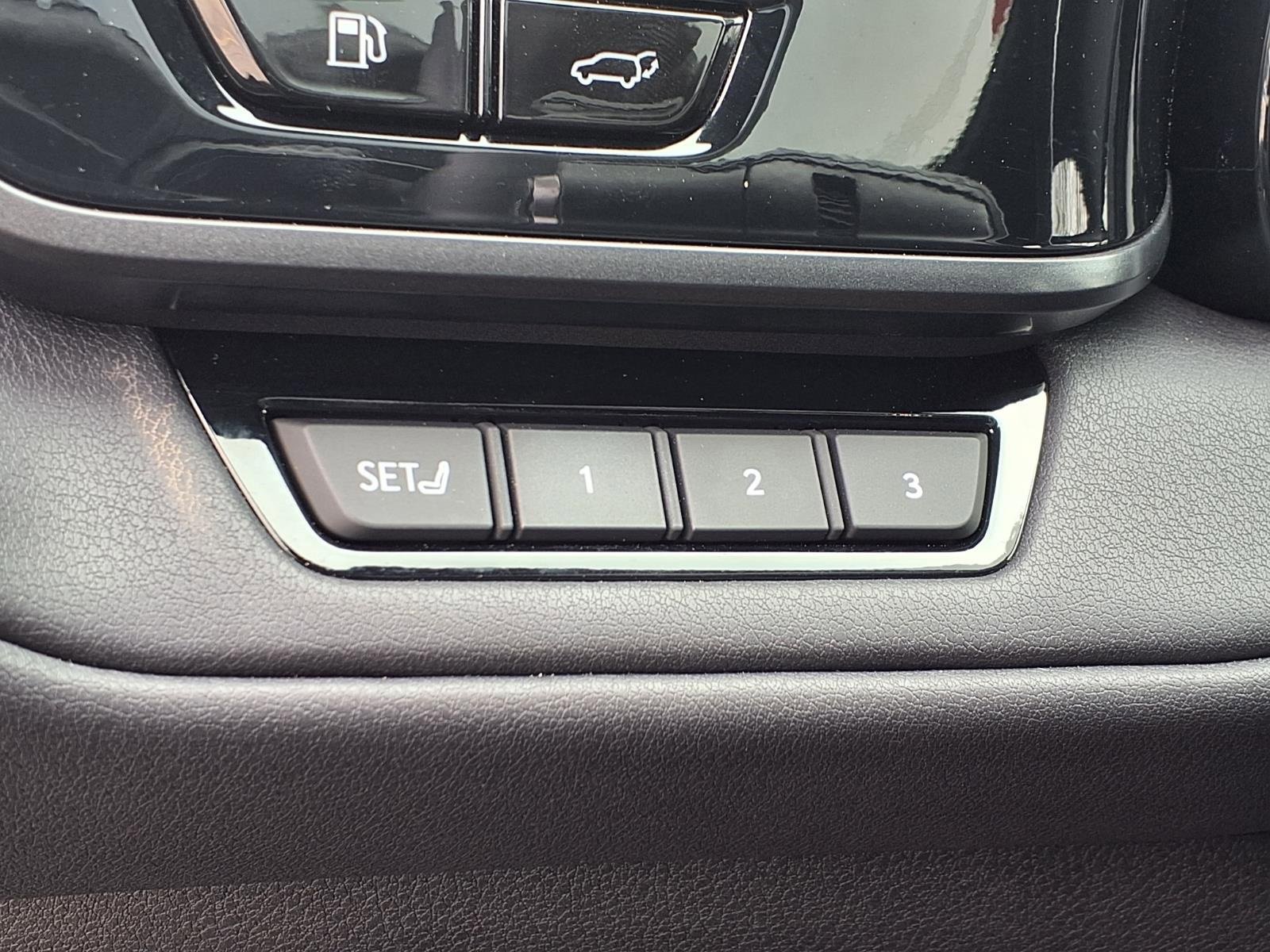 Used 2025 Lexus TX 350 FWD image 6