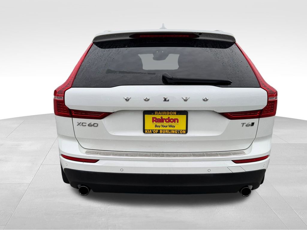 Used 2018 Volvo XC60 T6 Momentum w/ Advanced Package image 8