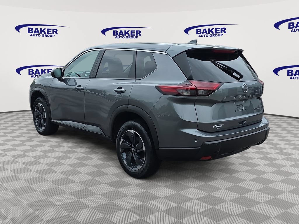 Used 2024 Nissan Rogue SV AWD/4WD image 5