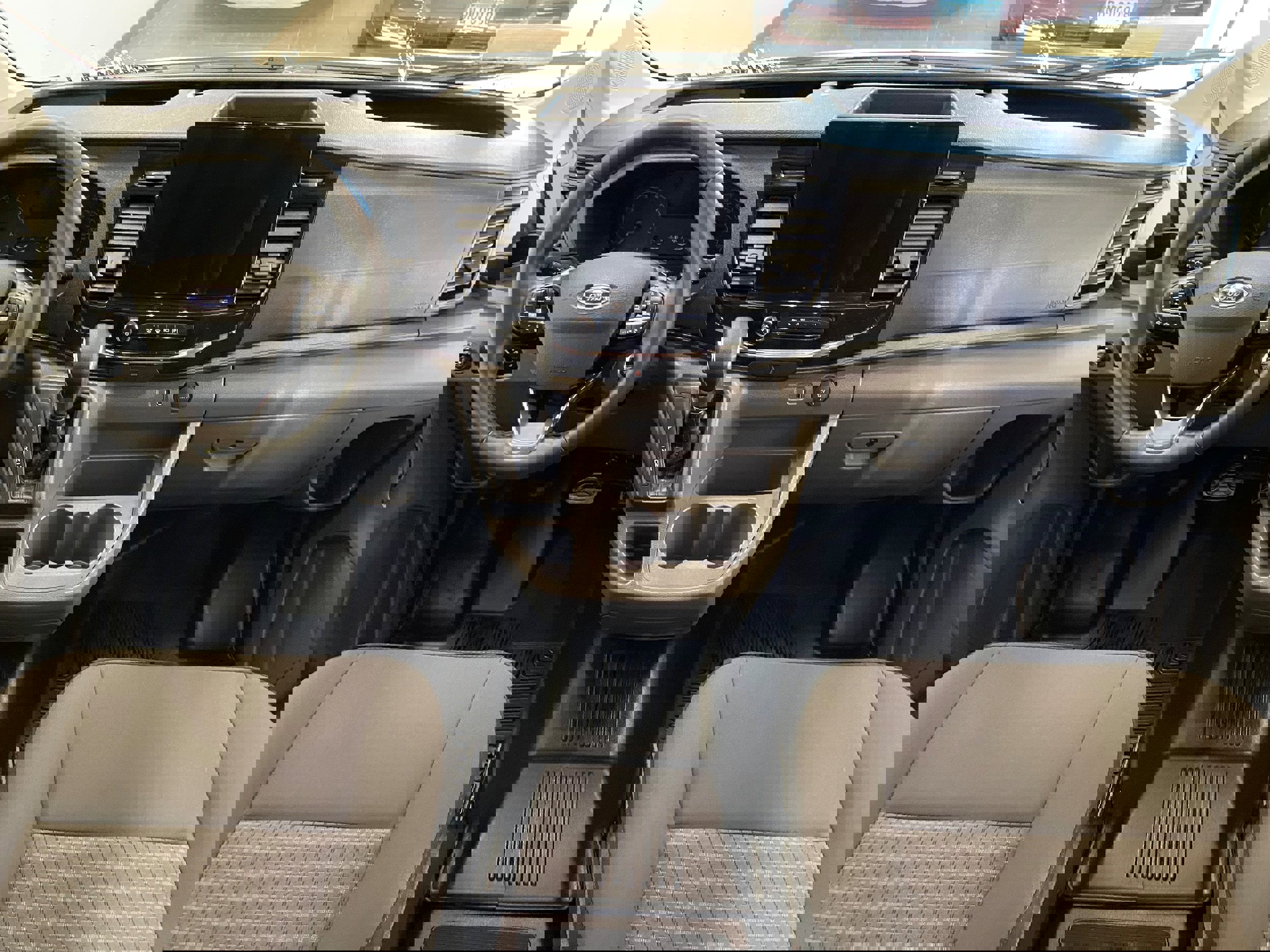 Certified 2025 Ford Transit 350 XLT image 12