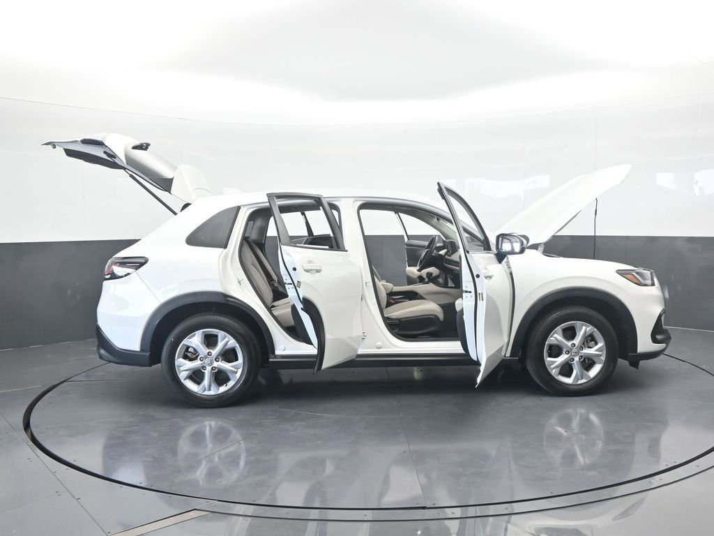 Used 2023 Honda HR-V LX image 71