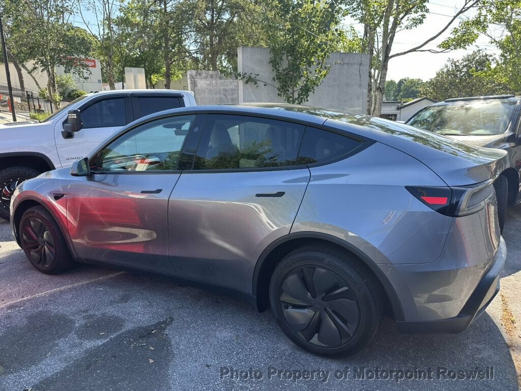 Used 2026 Tesla Model Y Long Range RWD image 7