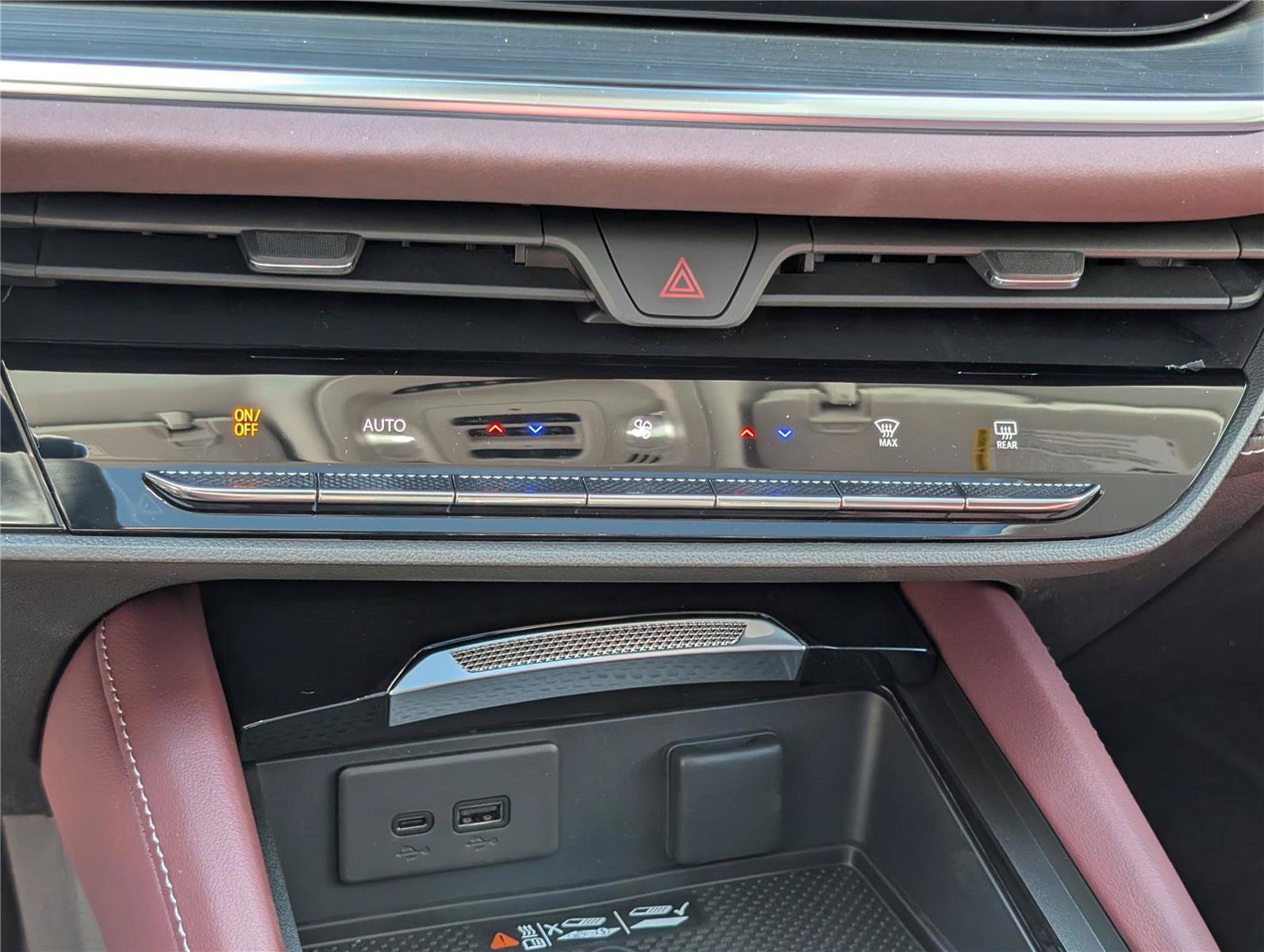 New 2026 Buick Envision Sport Touring AWD/4WD image 24