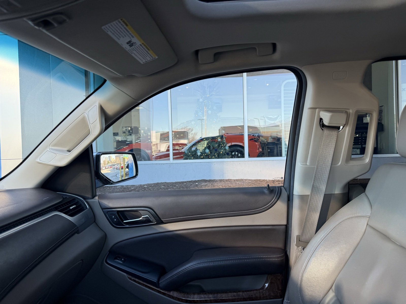 Used 2015 Chevrolet Suburban LTZ image 26