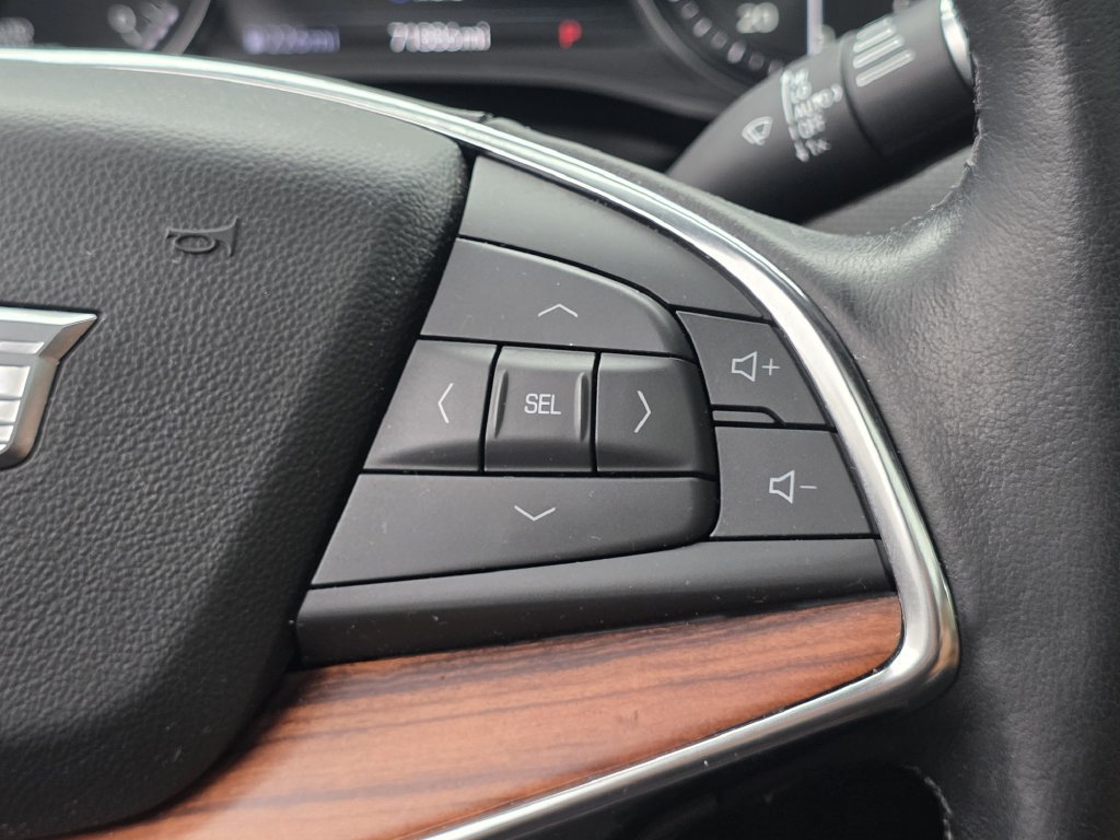 Used 2020 Cadillac XT5 Premium Luxury AWD/4WD image 27