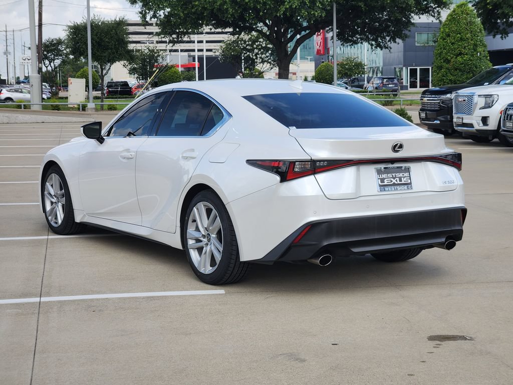 Used 2024 Lexus IS 300 w/ Comfort Package RWD image 5