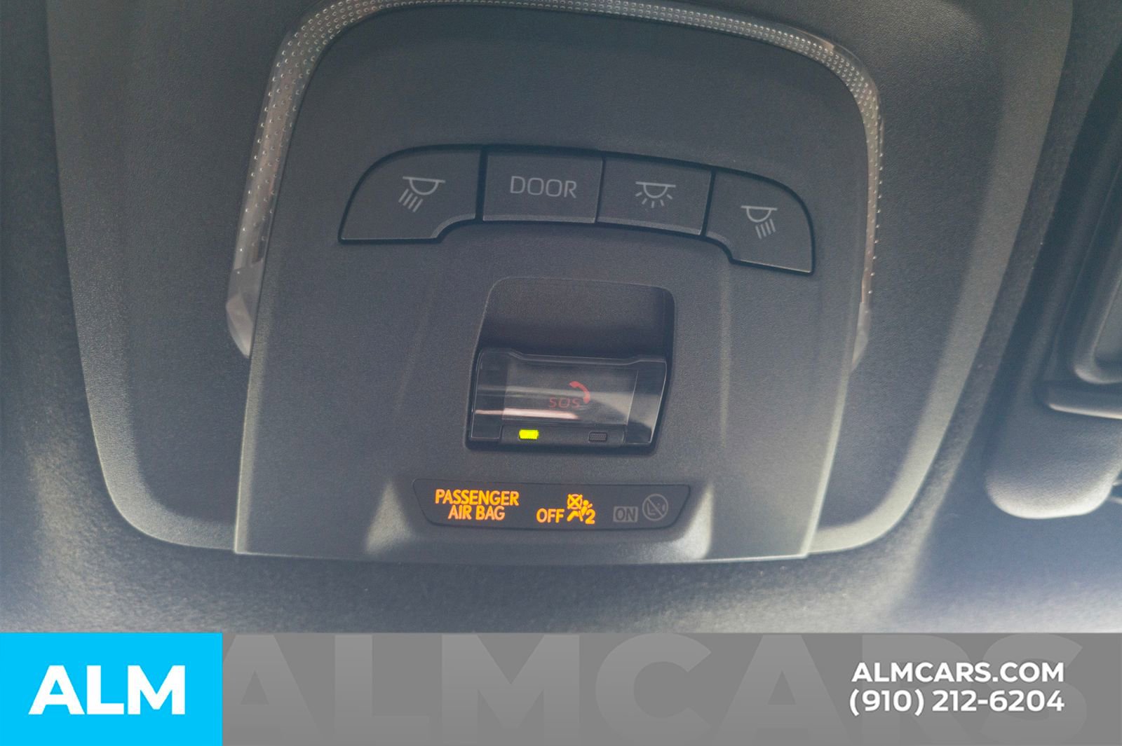 Used 2025 Toyota Corolla XSE FWD image 34