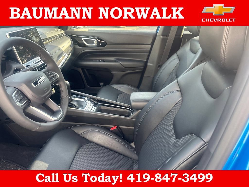 Used 2026 Jeep Compass Latitude w/ Sun and Sound Group AWD/4WD image 20
