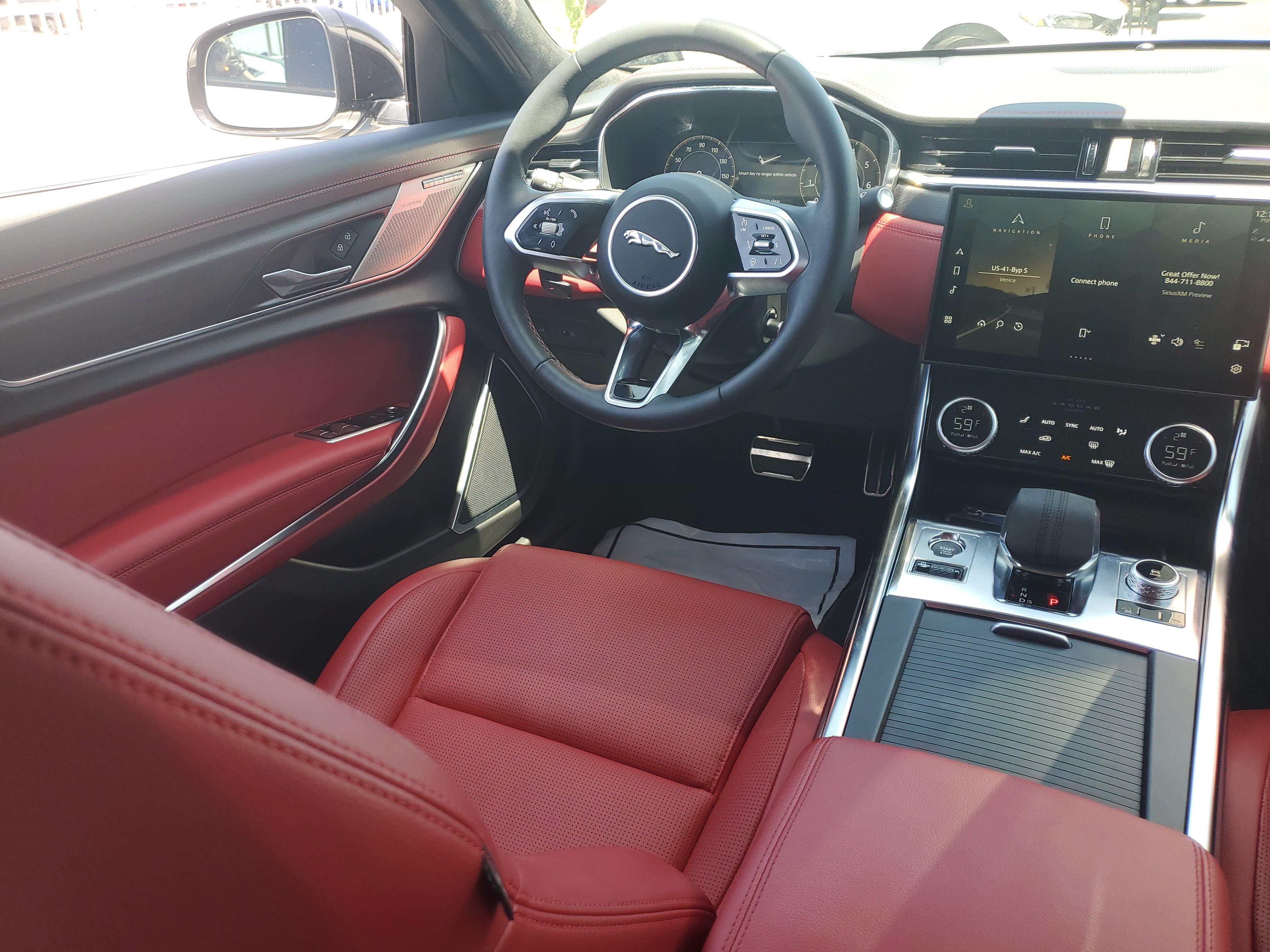 Used 2024 Jaguar XF R-Dynamic SE AWD/4WD image 19