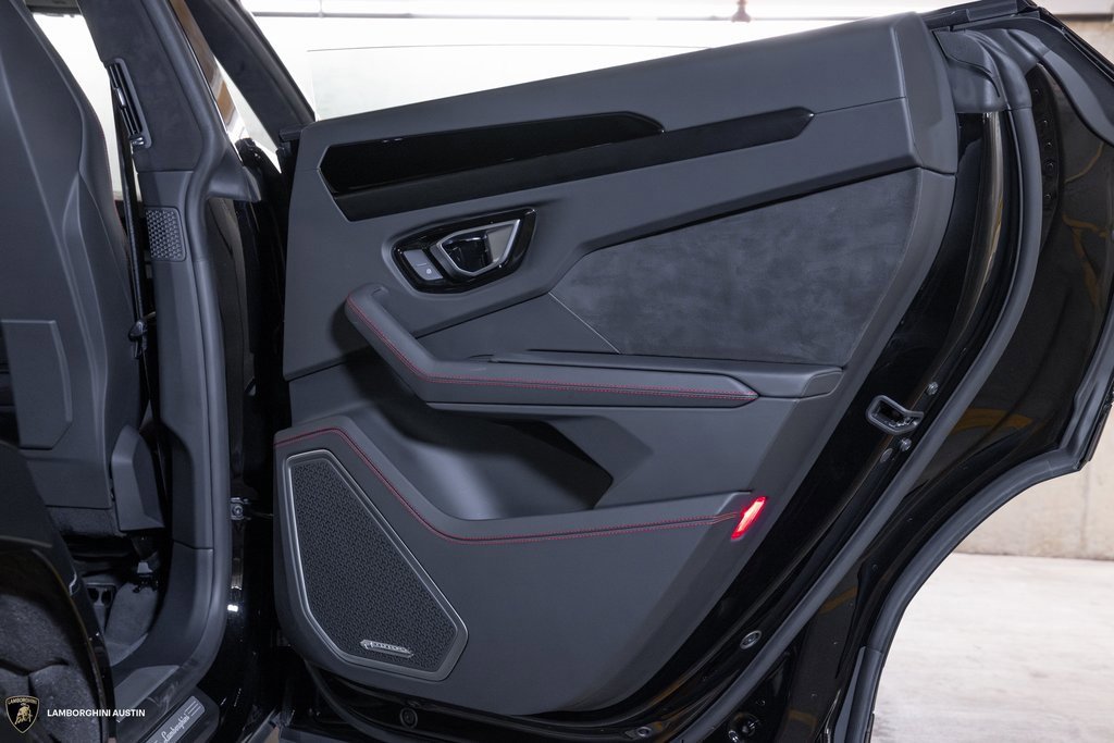 Used 2024 Lamborghini Urus S image 41