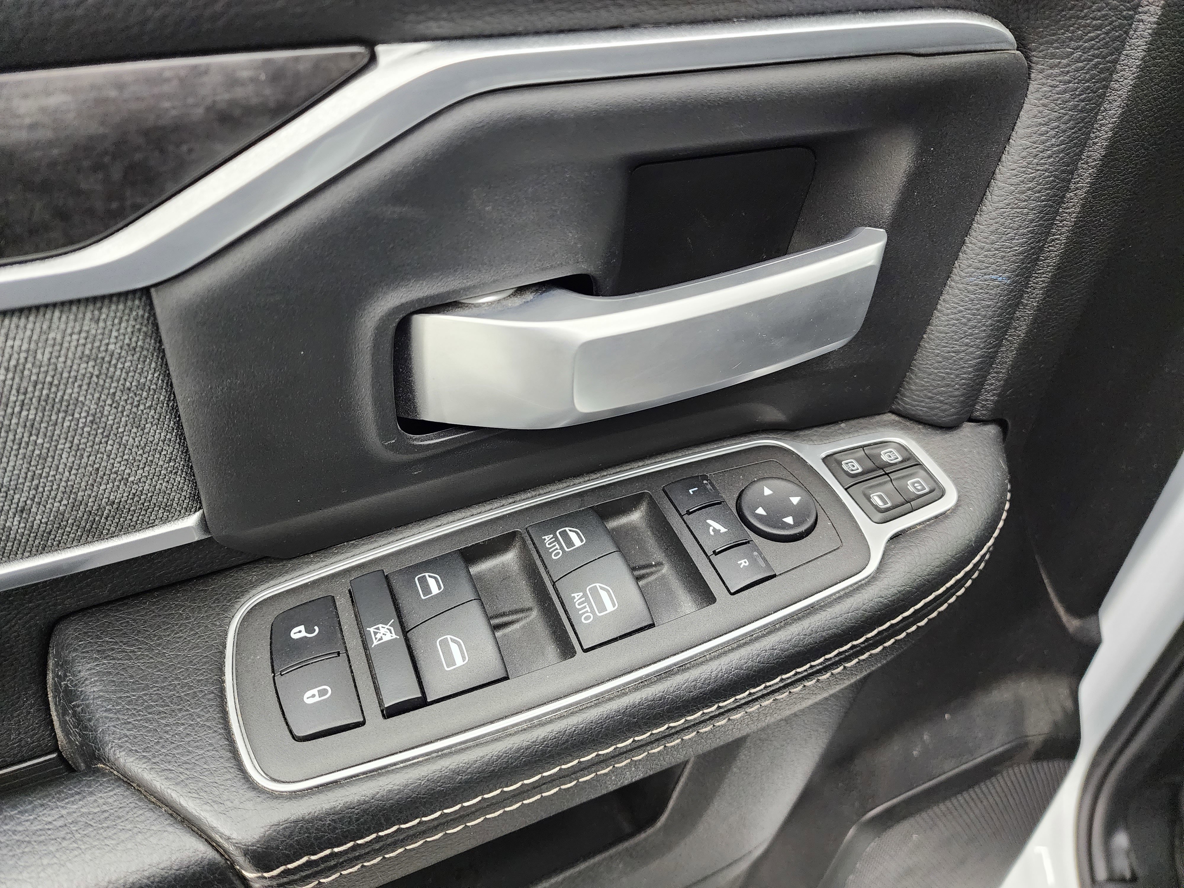 Used 2023 RAM 2500 Big Horn w/ Level 1 Equipment Group image 40