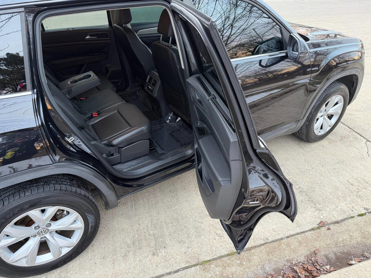 Used 2018 Volkswagen Atlas SE FWD image 34