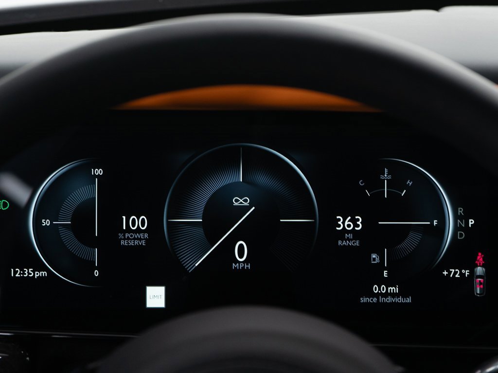 Certified 2025 Rolls-Royce Cullinan Black Badge image 47