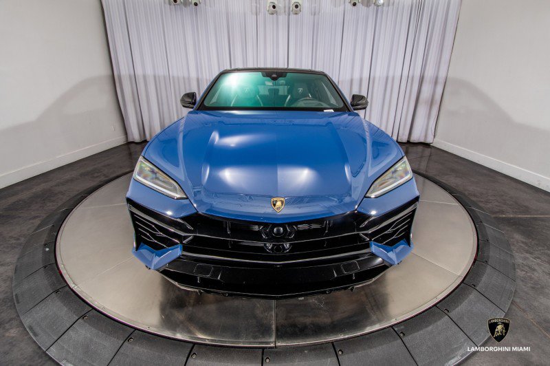 Used 2025 Lamborghini Urus SE image 6