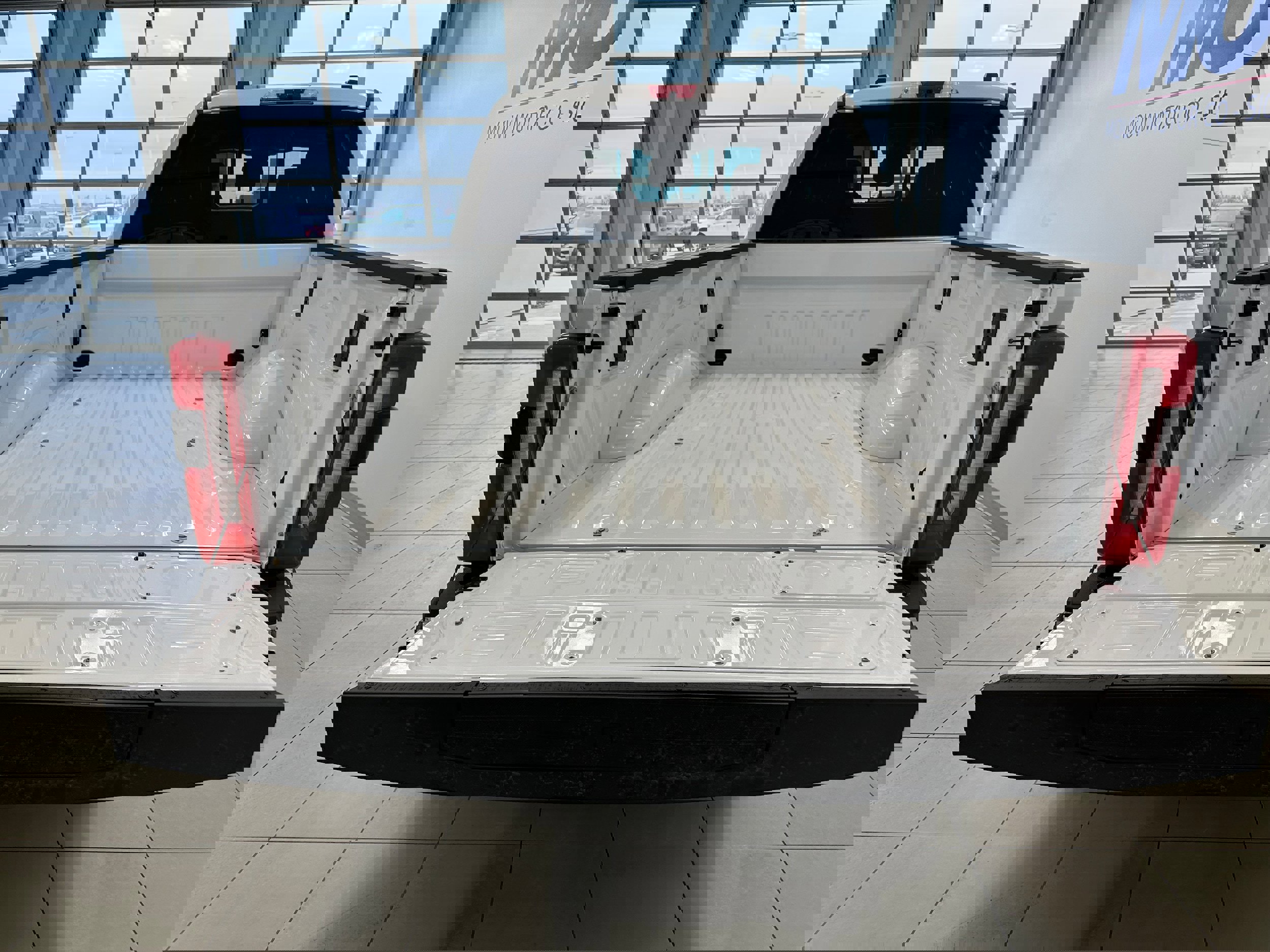 New 2026 Ford F250 Lariat w/ Lariat Premium Package image 37