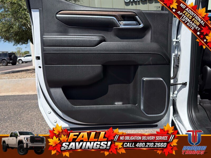 Used 2023 Chevrolet Silverado 1500 RST w/ Redline Edition AWD/4WD image 20
