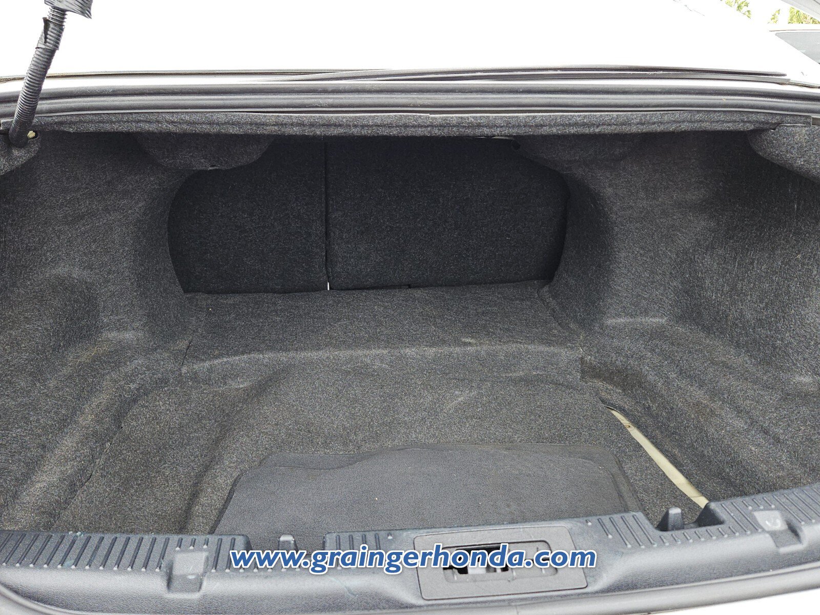 Used 2016 Ford Taurus SEL w/ Equipment Group 201A FWD image 13