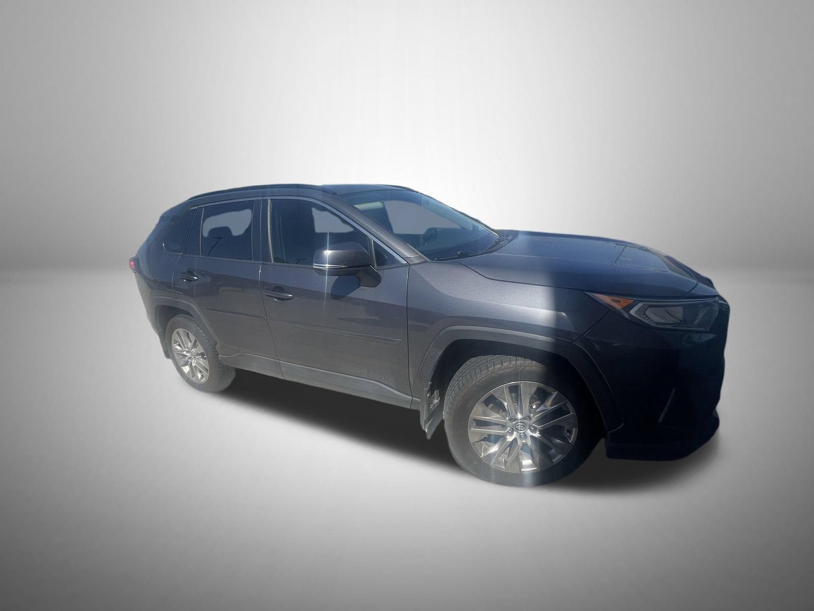Used 2020 Toyota RAV4 XLE Premium w/ All Weather Liner Package AWD/4WD image 5