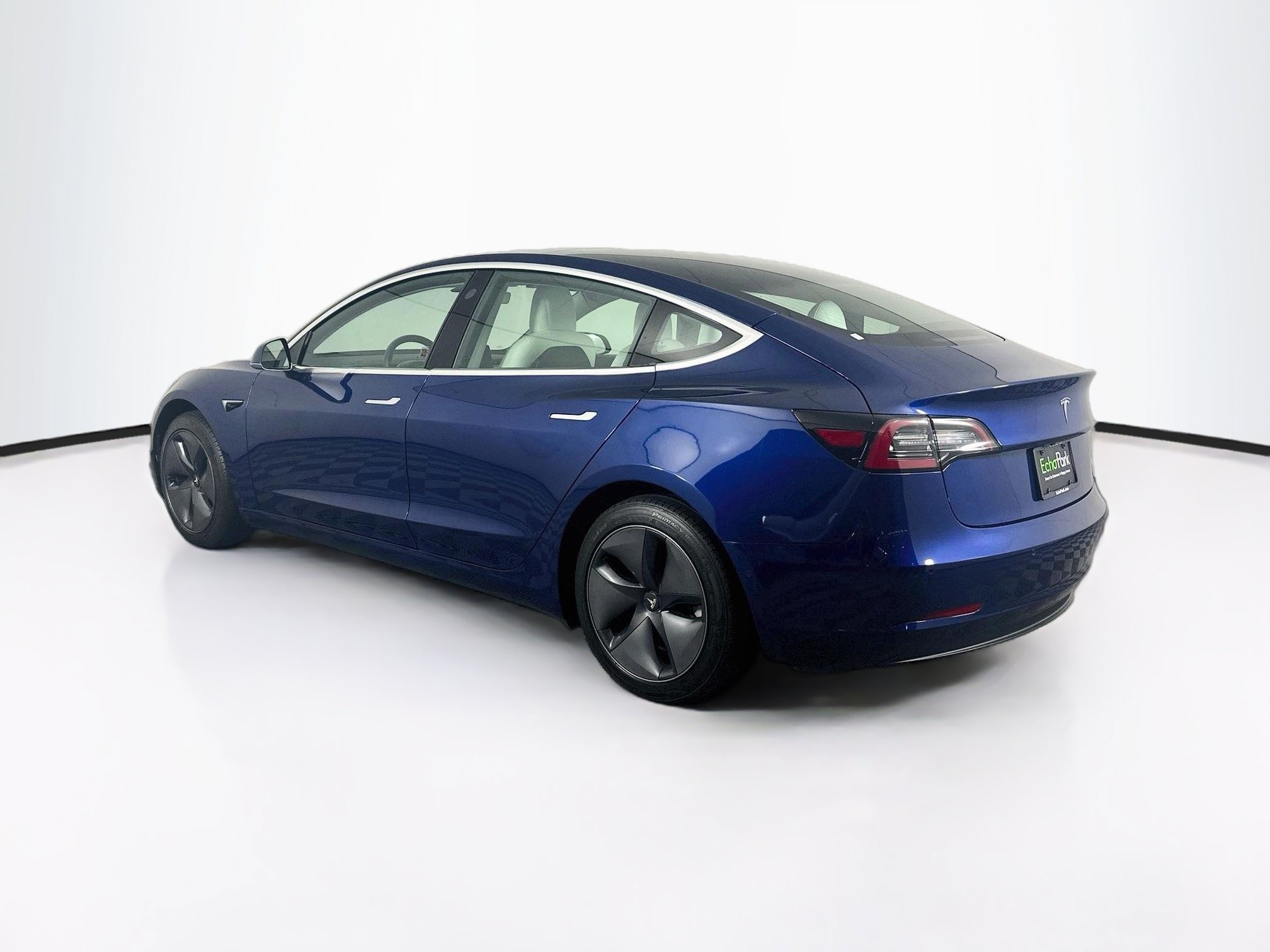 Used 2020 Tesla Model 3 Standard Range Plus RWD image 5