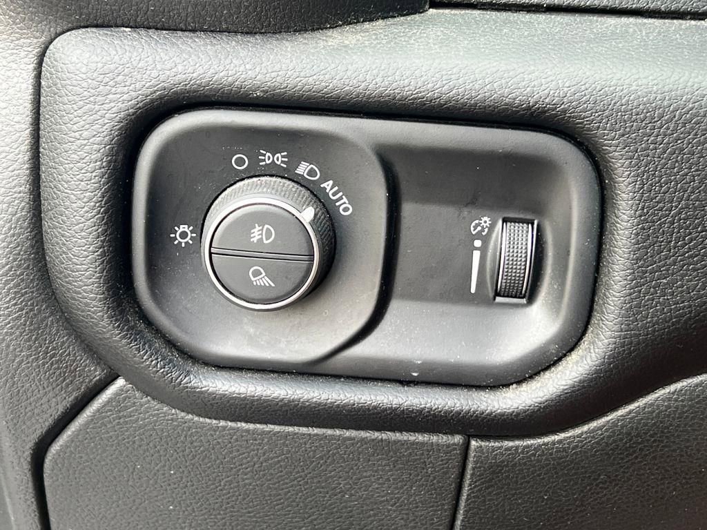 Used 2024 RAM 3500 Big Horn image 18