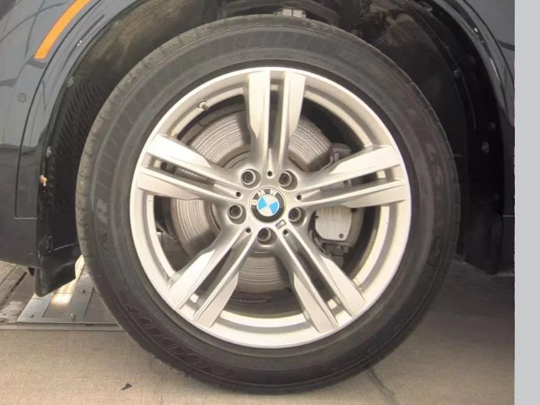 Used 2018 BMW X5 xDrive50i AWD/4WD image 9