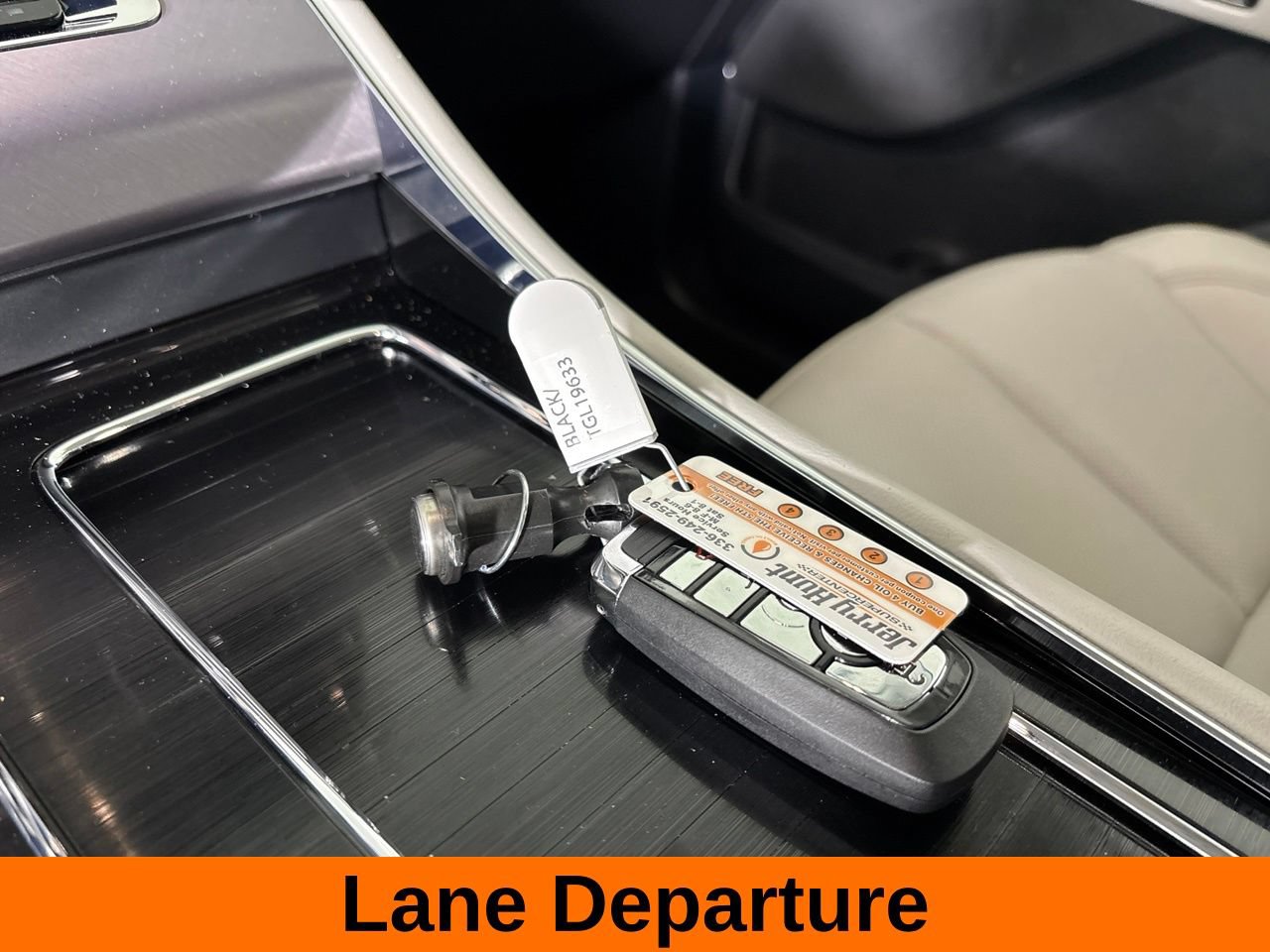 Used 2026 Lincoln Aviator 2WD image 23