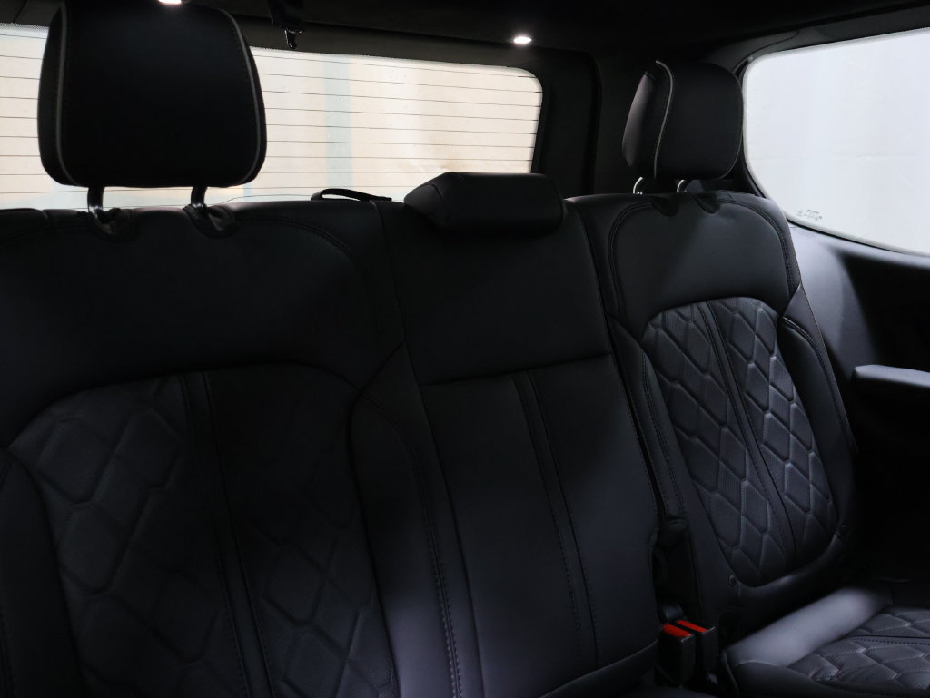 New 2026 Jeep Grand Wagoneer Summit AWD/4WD image 18