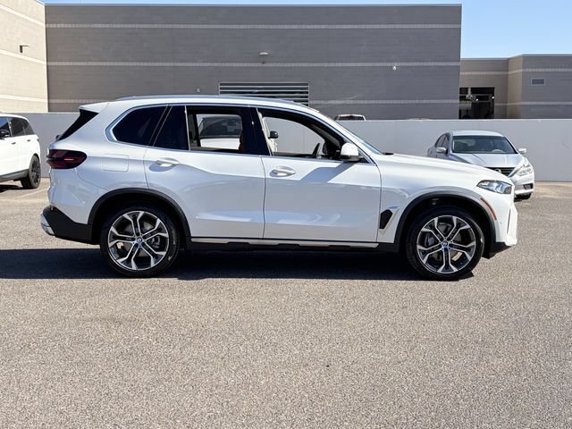 Used 2026 BMW X5 sDrive40i w/ Premium Package RWD image 5