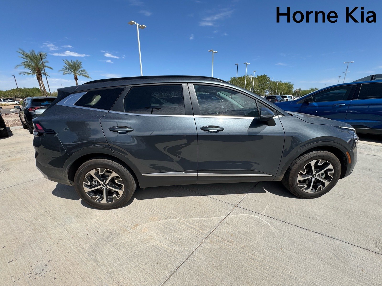 Used 2025 Kia Sportage EX w/ EX Premium Package AWD/4WD image 3
